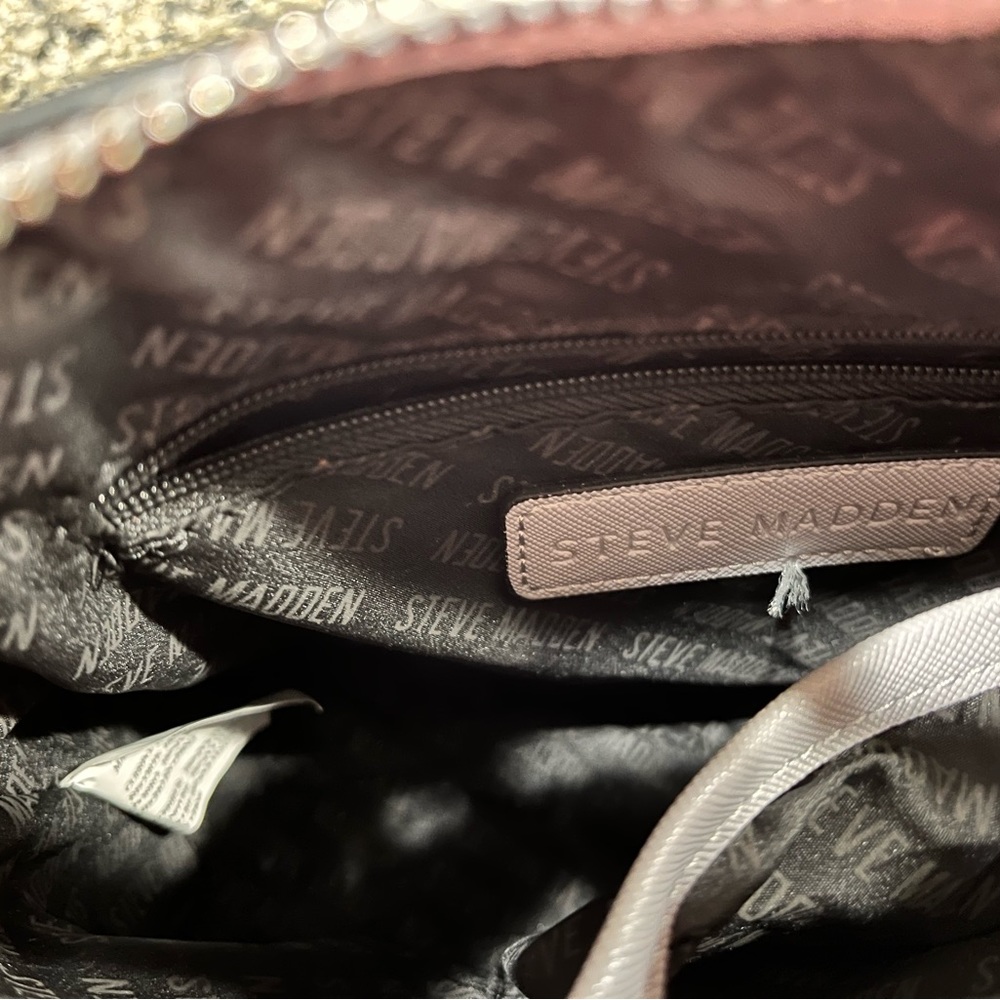 NWOT - Steve Madden Shoulder Bag in Light gray/lilac - Picture 3 of 4